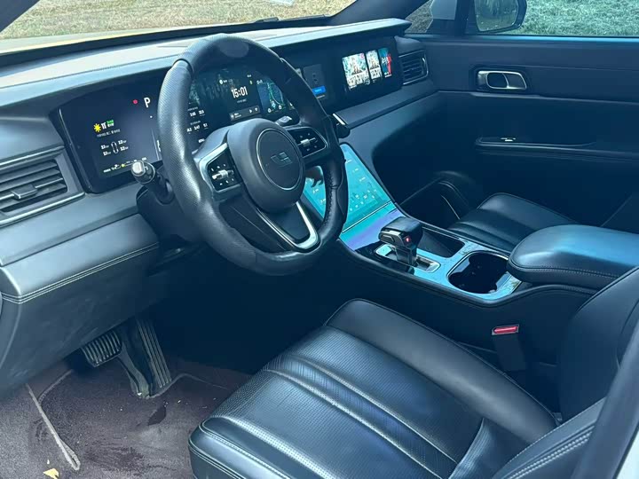 Фото 4 - LiXiang One