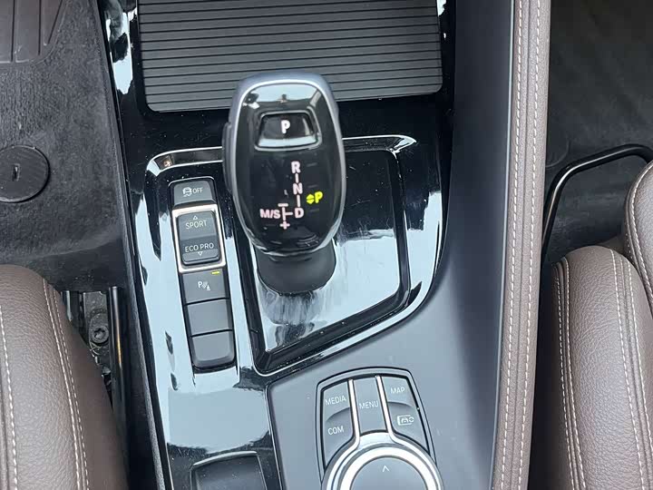 Фото 21 - BMW X1