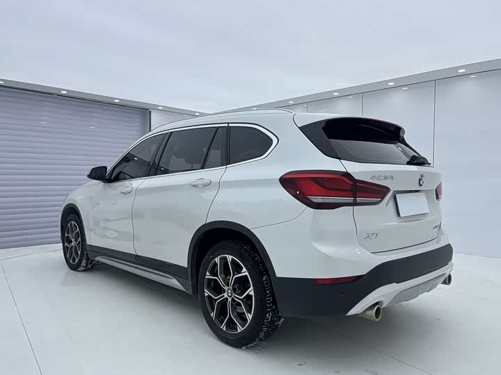 Фото 6 - BMW X1