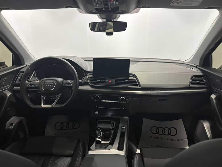 Фото 7 - Audi Q5L
