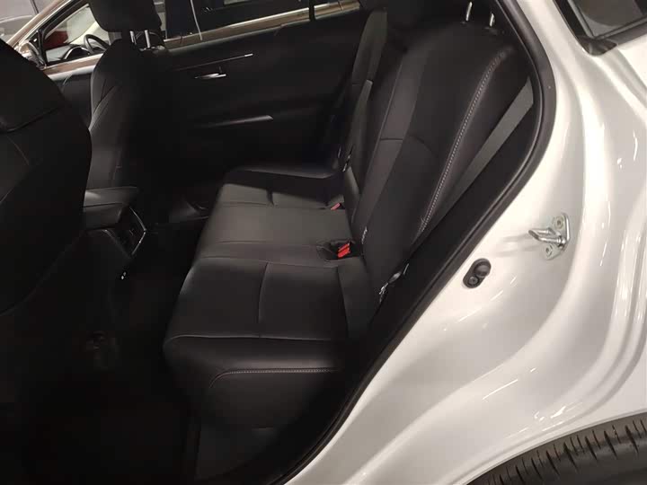 Фото 17 - Toyota Venza