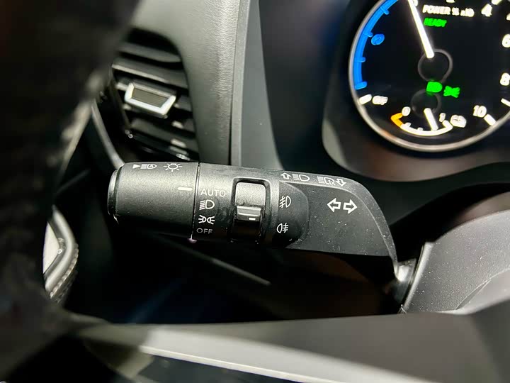 Фото 14 - Nissan X-Trail