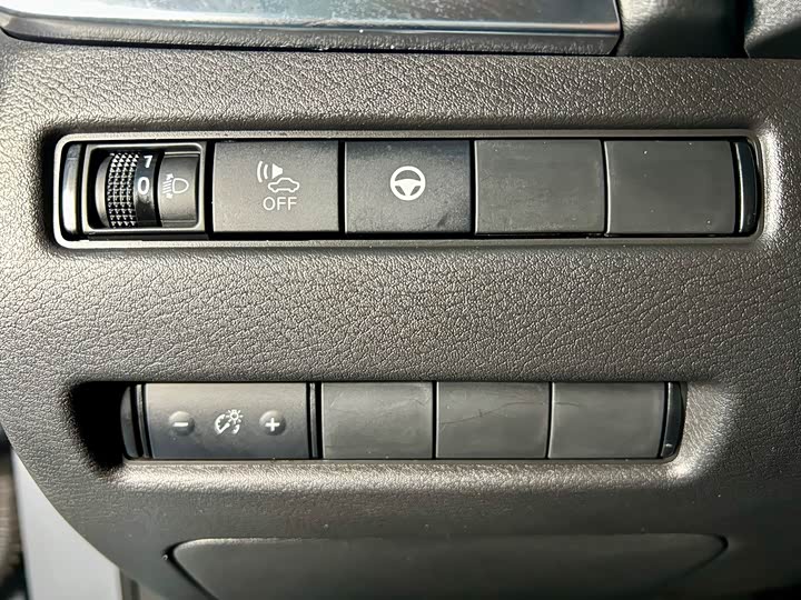 Фото 21 - Nissan X-Trail