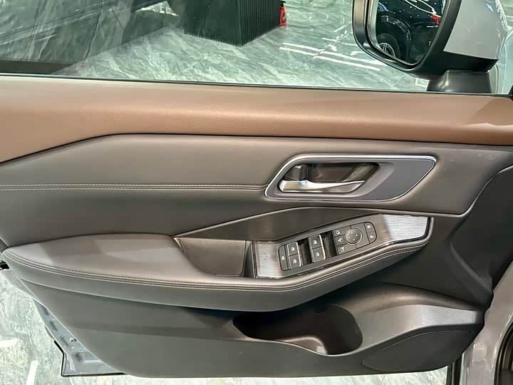 Фото 22 - Nissan X-Trail