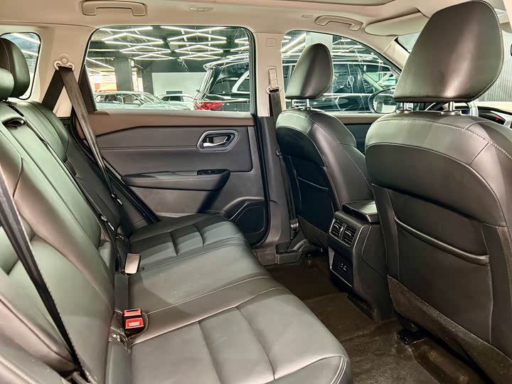 Фото 32 - Nissan X-Trail