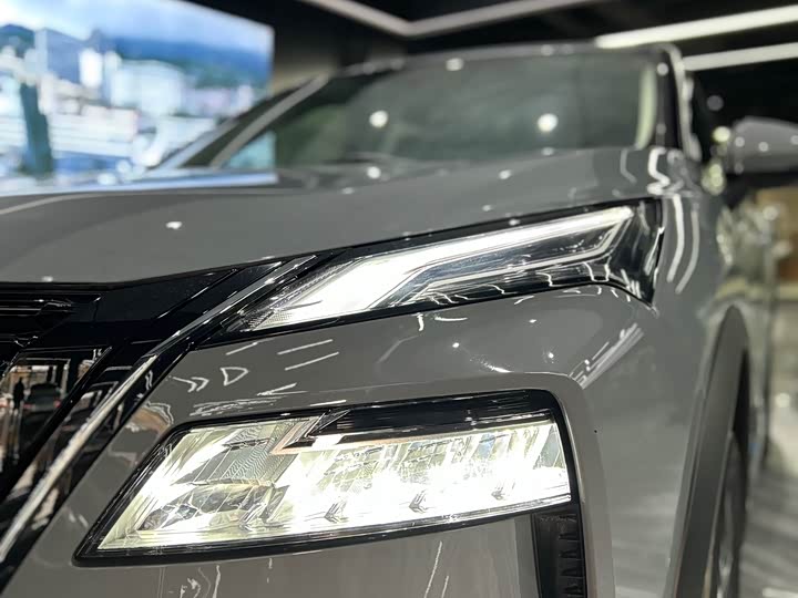 Фото 35 - Nissan X-Trail