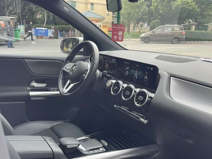 Фото 10 - Mercedes-Benz B-Class