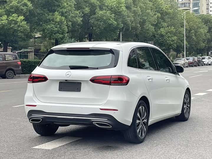 Фото 13 - Mercedes-Benz B-Class