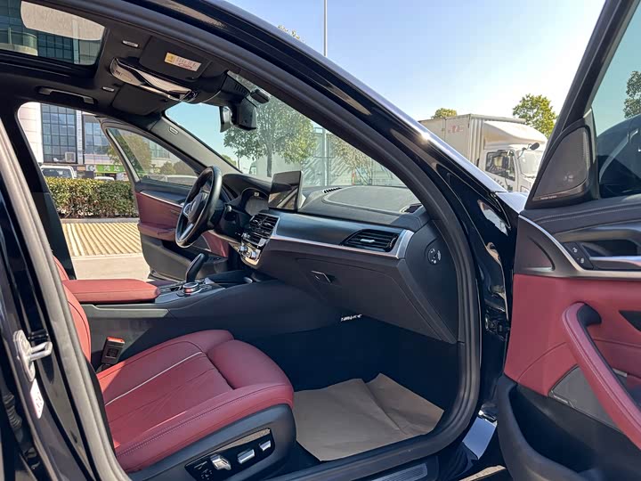 Фото 11 - BMW 5 Series Hybrid