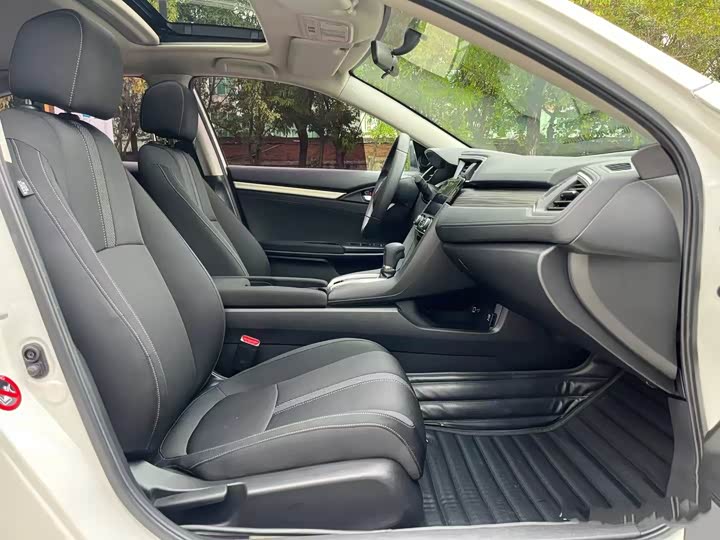 Фото 5 - Honda Civic