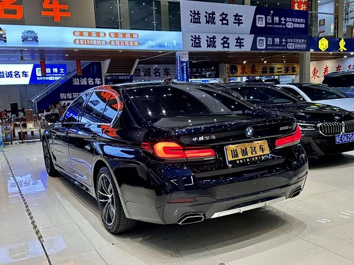 Фото 12 - BMW 5 Series