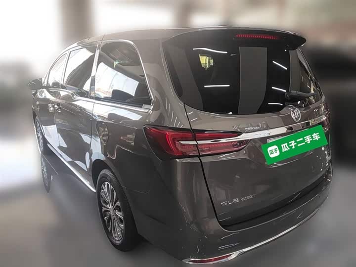 Фото 9 - Buick GL8 ES