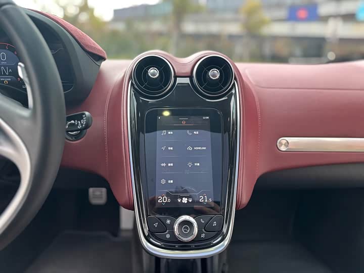 Фото 21 - McLaren GT