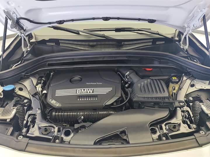 Фото 10 - BMW X2