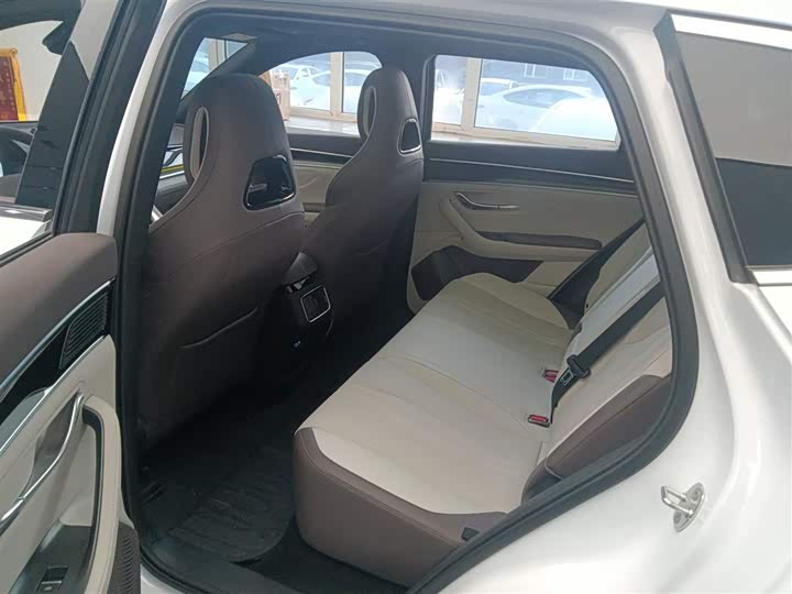 Фото 17 - BYD Song Plus Hybrid/EV