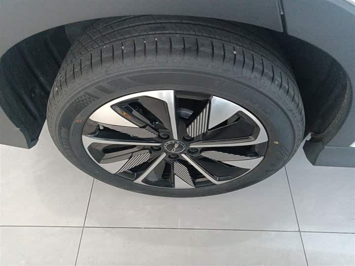 Фото 26 - BYD Song Plus Hybrid/EV