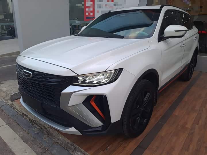 Фото 2 - Geely Atlas