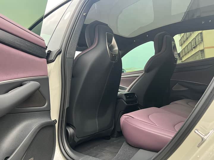 Фото 4 - Xiaomi SU7