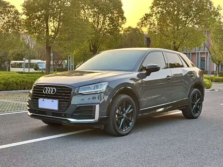 Фото 1 - Audi Q2L