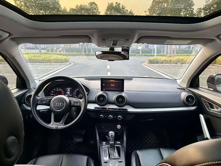 Фото 5 - Audi Q2L
