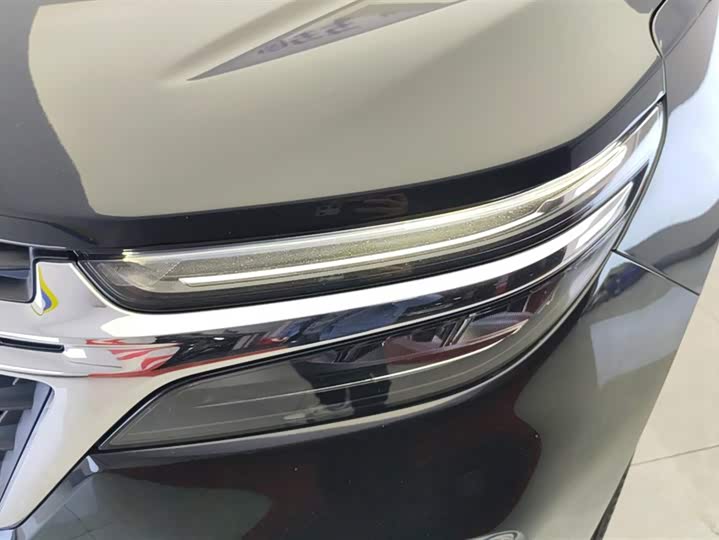 Фото 5 - Chevrolet Equinox