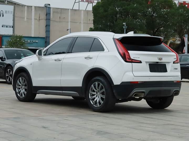 Фото 3 - Cadillac XT4