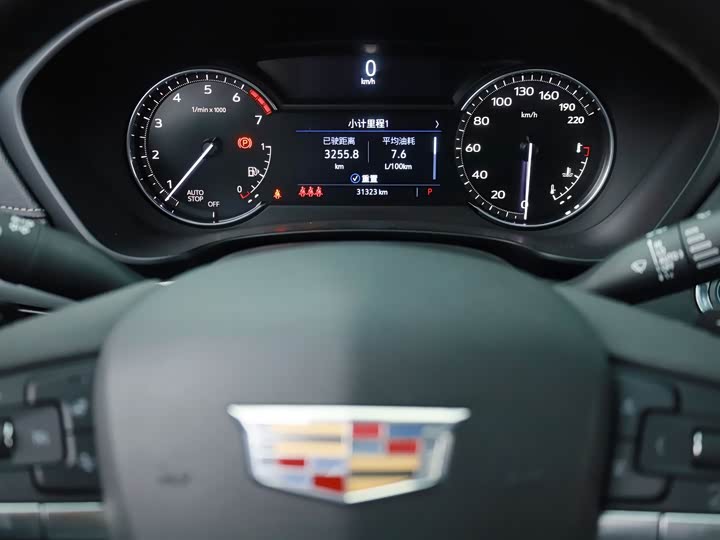 Фото 7 - Cadillac XT4