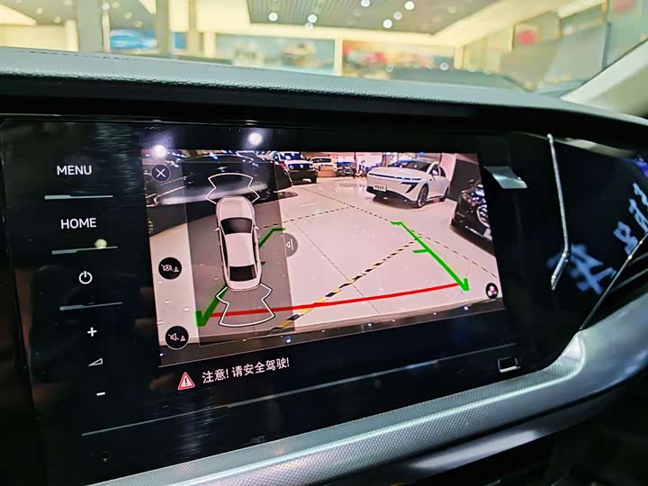 Фото 16 - Volkswagen Passat