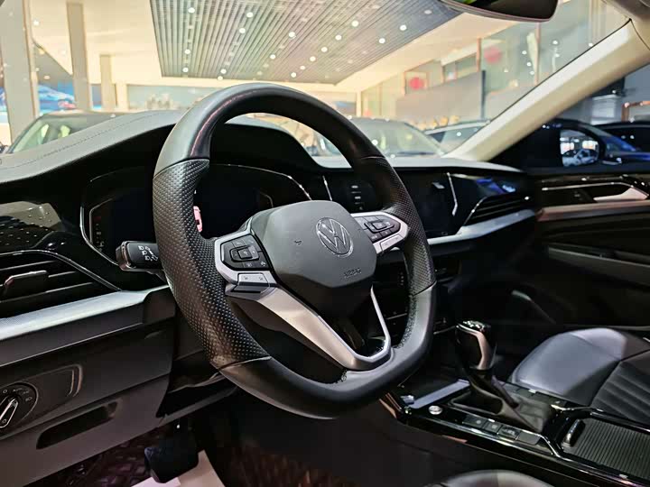 Фото 6 - Volkswagen Passat