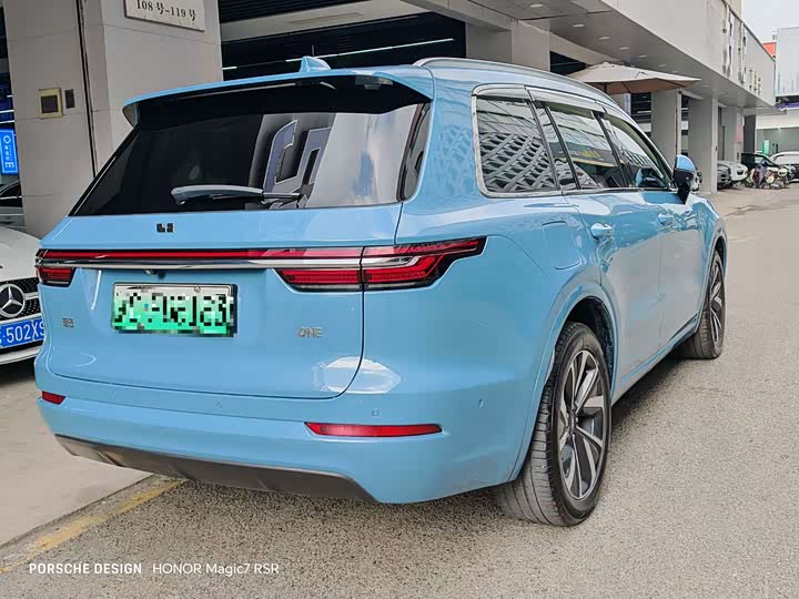 Фото 13 - LiXiang One