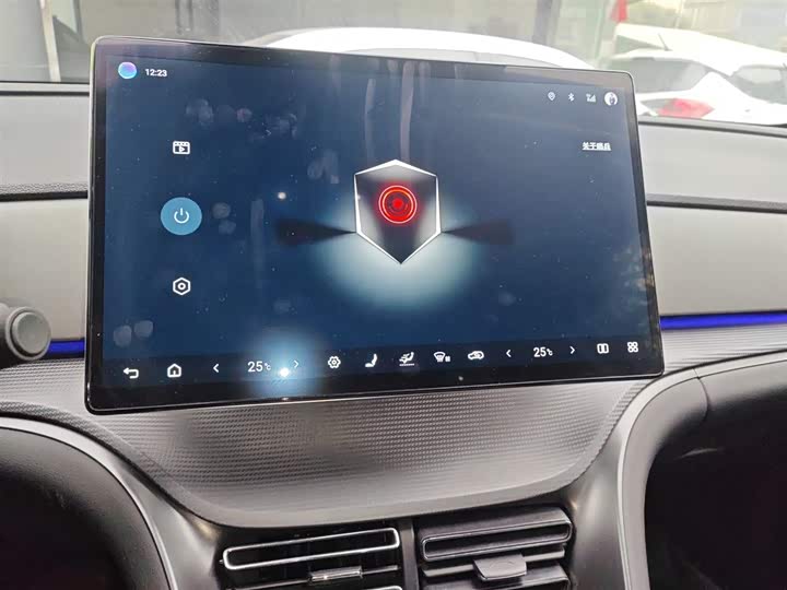 Фото 13 - BYD Sea Lion 05 DM-i Hybrid