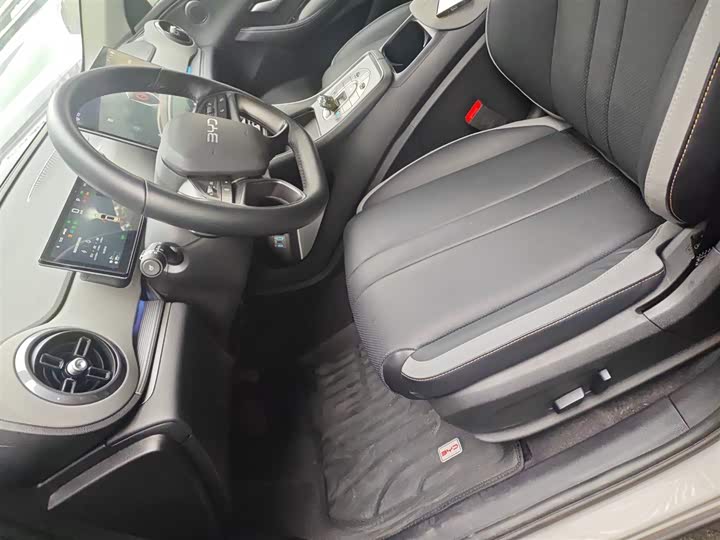 Фото 15 - BYD Sea Lion 05 DM-i Hybrid