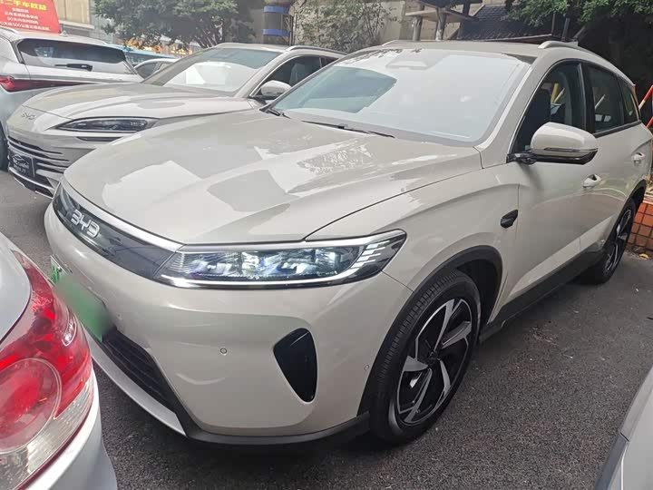 Фото 2 - BYD Sea Lion 05 DM-i Hybrid