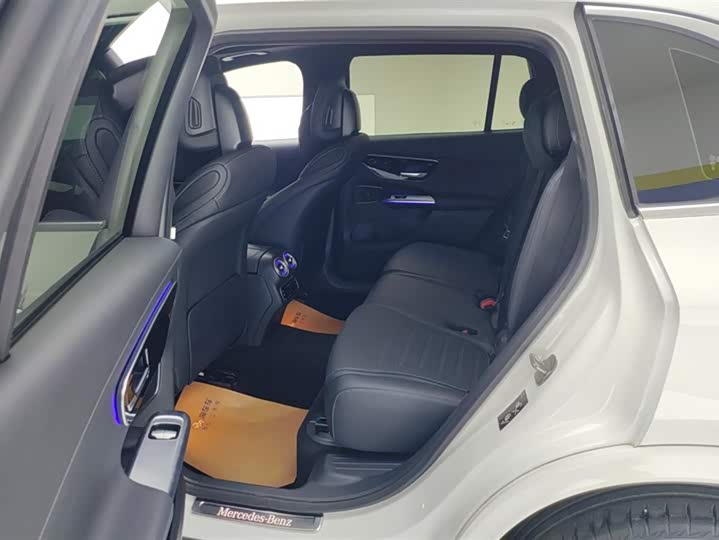 Фото 11 - Mercedes-Benz GLC-Class