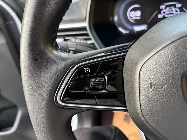 Фото 16 - Geely Emgrand