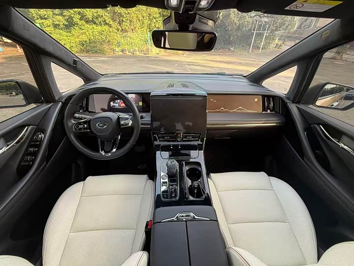 Фото 4 - GAC Trumpchi M8