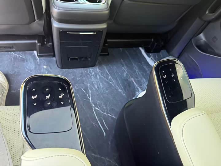 Фото 9 - GAC Trumpchi M8