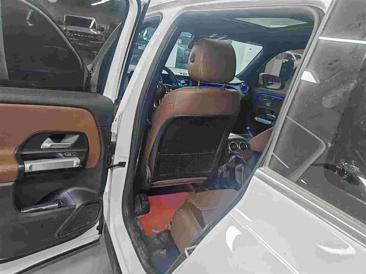 Фото 7 - Mercedes-Benz GLB-Class