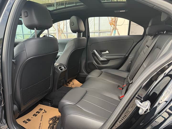 Фото 5 - Mercedes-Benz A-Class