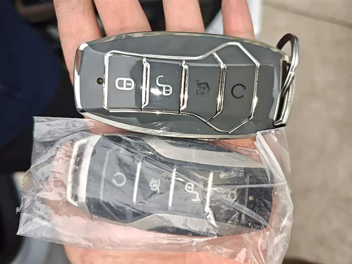 Фото 12 - BYD Han