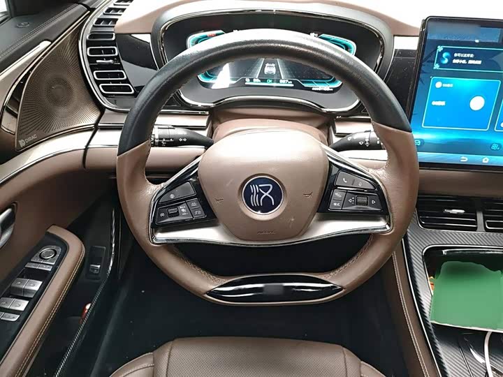 Фото 3 - BYD Han