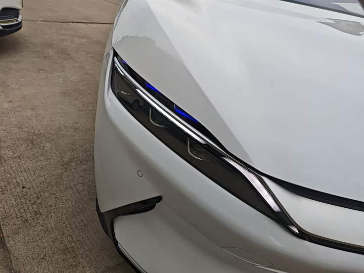 Фото 30 - BYD Han