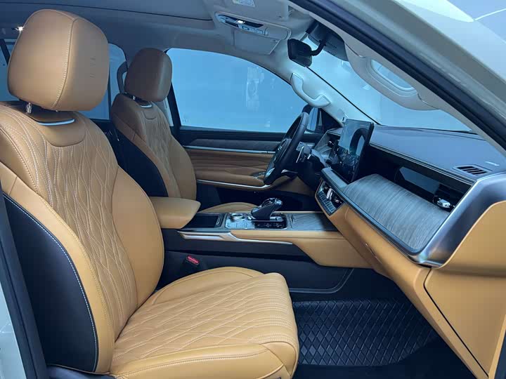 Фото 14 - Tank 500