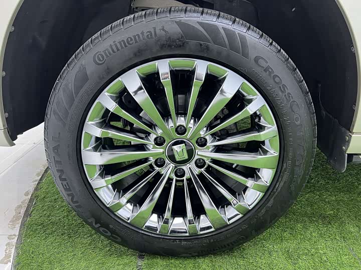 Фото 27 - Tank 500