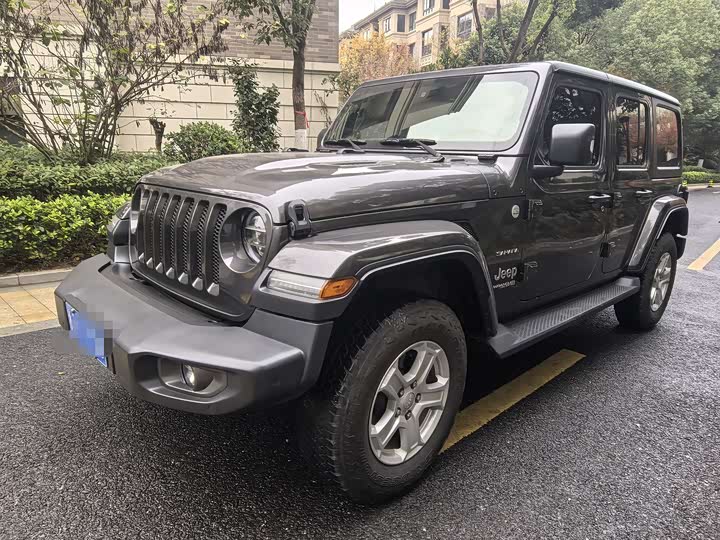 Фото 1 - Jeep Wrangler