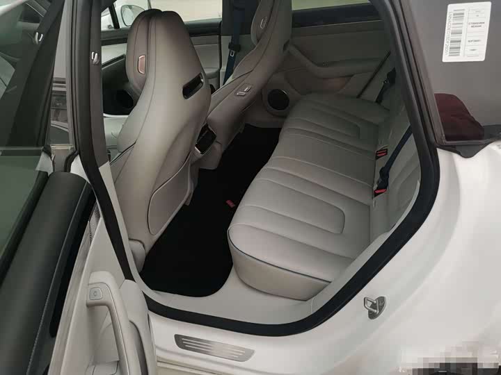 Фото 6 - Luxeed S7