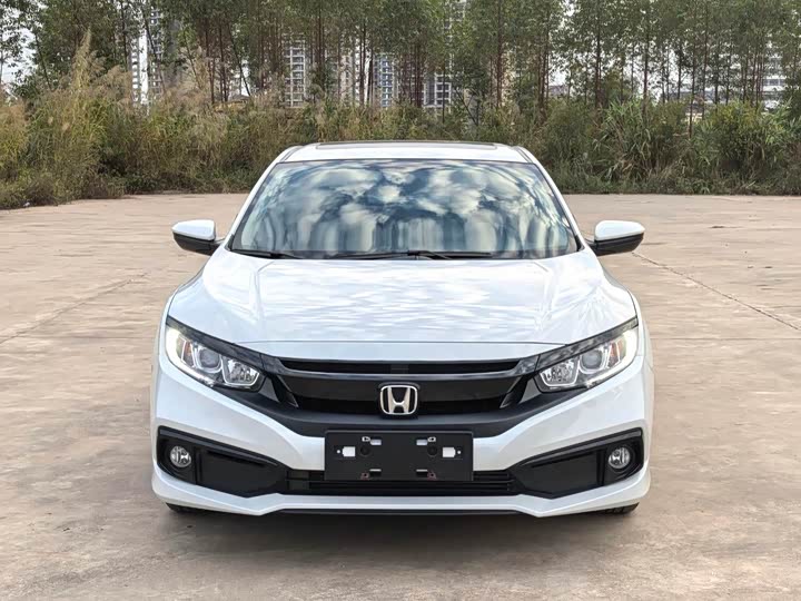 Фото 2 - Honda Civic