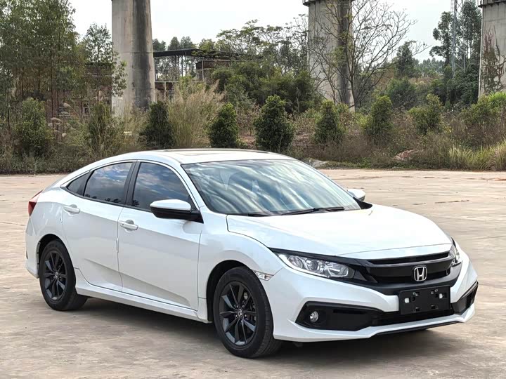 Фото 3 - Honda Civic