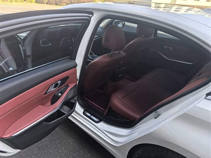 Фото 11 - BMW 3 Series