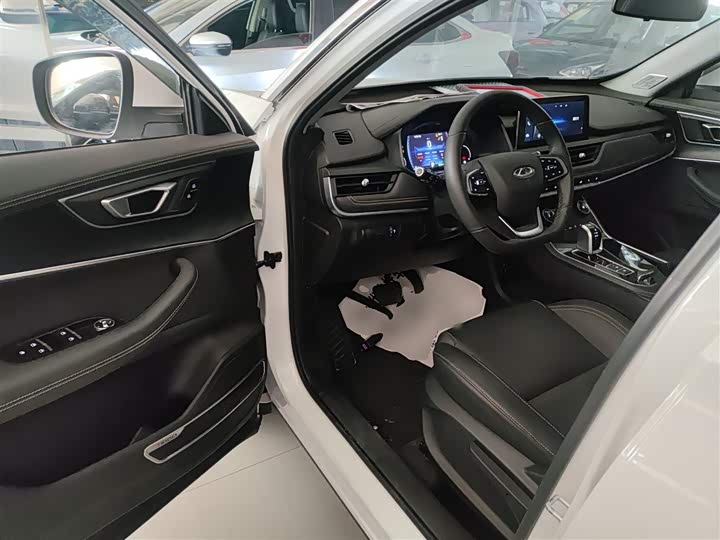 Фото 16 - Chery Tiggo 8